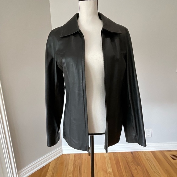 Winlit leather zippered jacket in a size medium - Picture 5 of 14